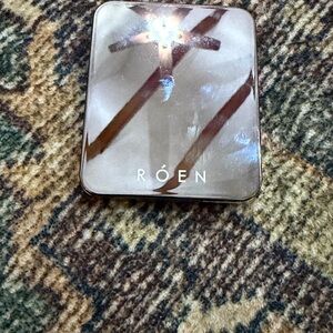 RÓEN 75 degrees  Eyeshadow Palette